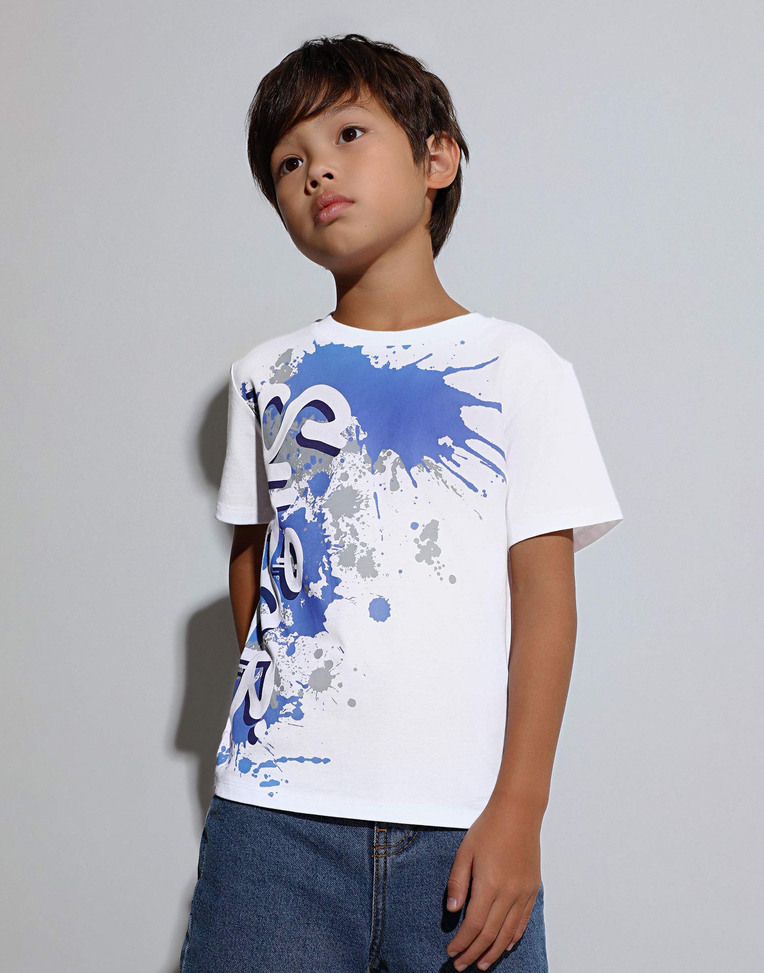 Белая футболка с граффити-принтом для мальчика-0