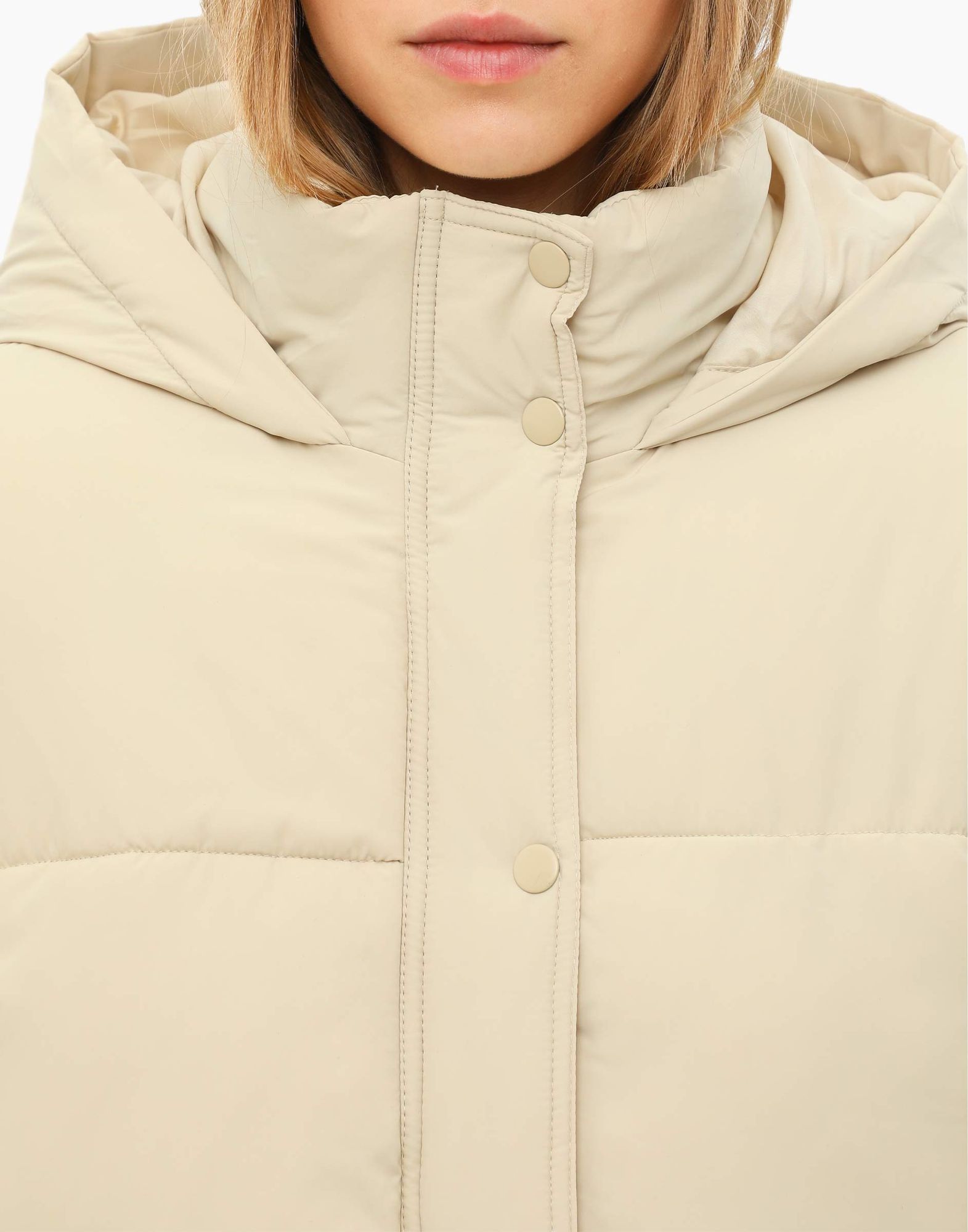 Бежевая куртка oversize с синтепухом-3