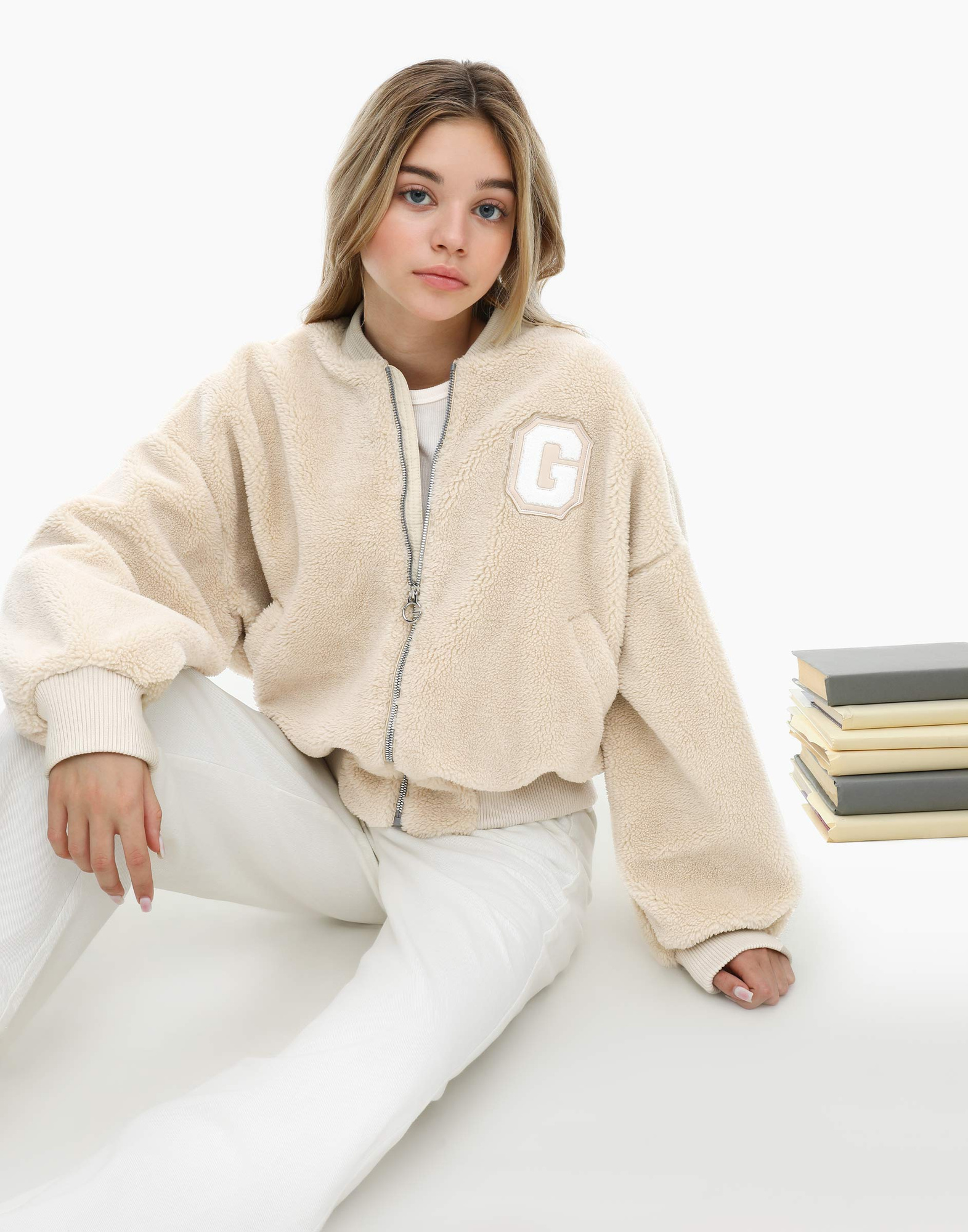 Бежевый бомбер из искусственного меха для девочки GOW003720-2 undefined