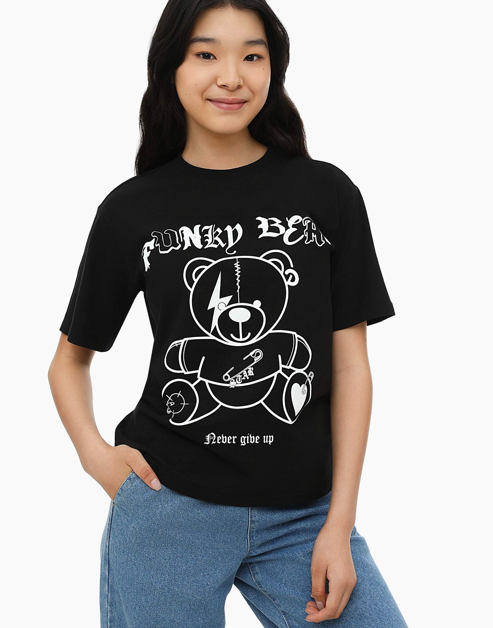 Чёрная футболка oversize с принтом для девочки-0