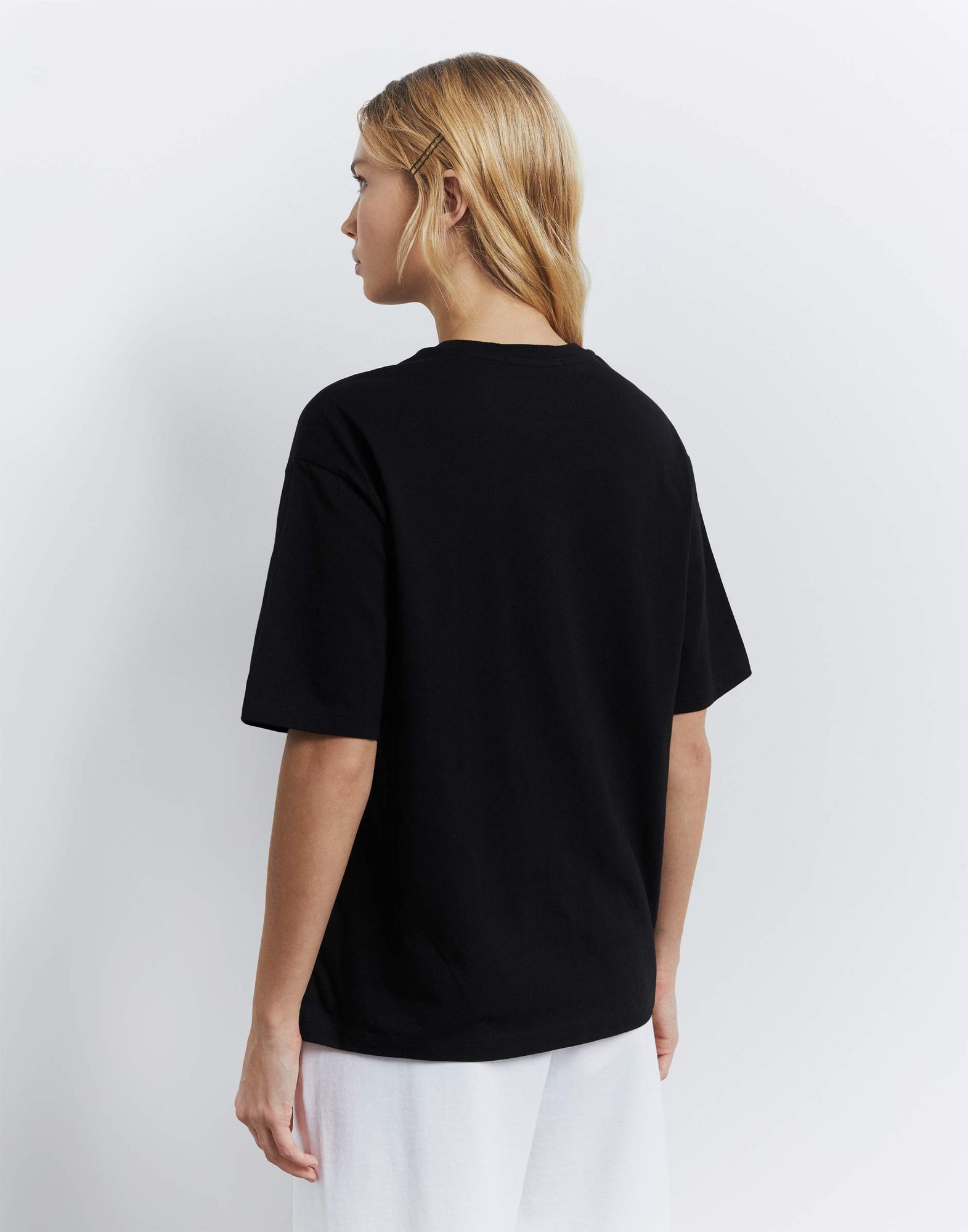 Чёрная футболка oversize с принтом GKT024403-1 купить по цене от 199 ...
