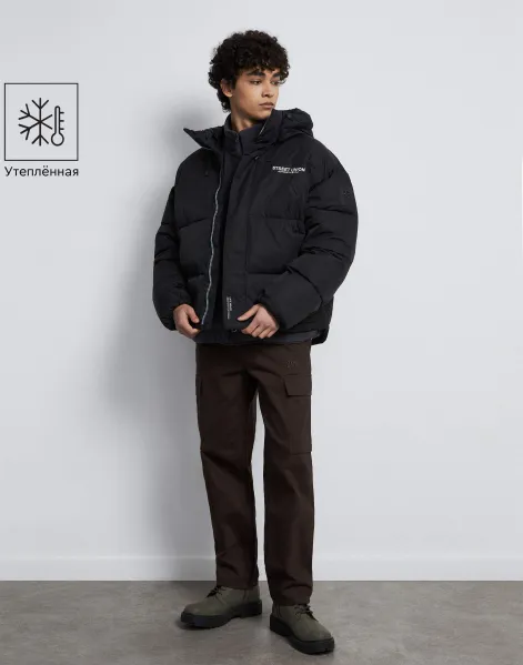 Чёрная oversize-куртка с синтепухом и нашивкой-0