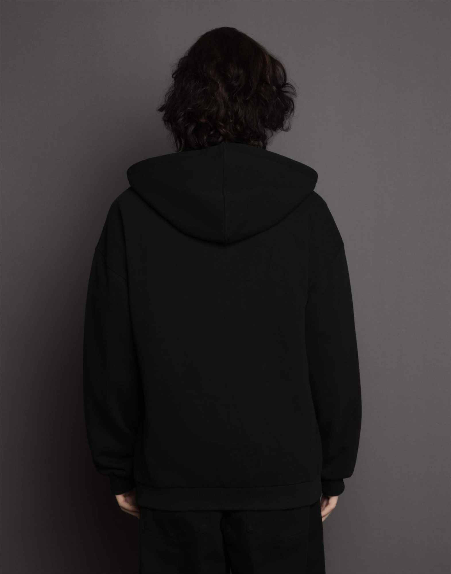 Чёрная толстовка oversize с готической вышивкой BAC012625-4 купить по ...