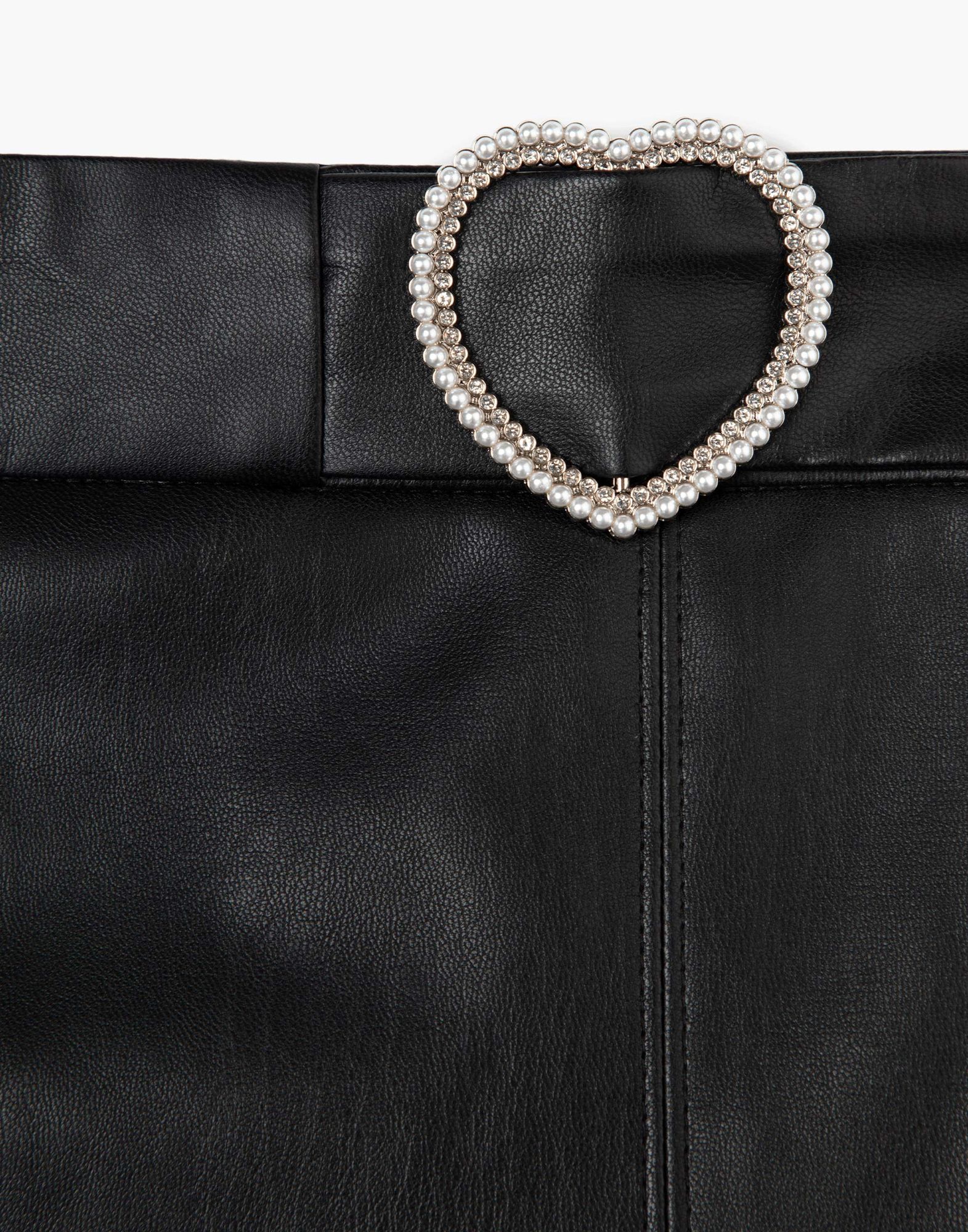 Чёрная юбка-шорты из экокожи для девочки-4