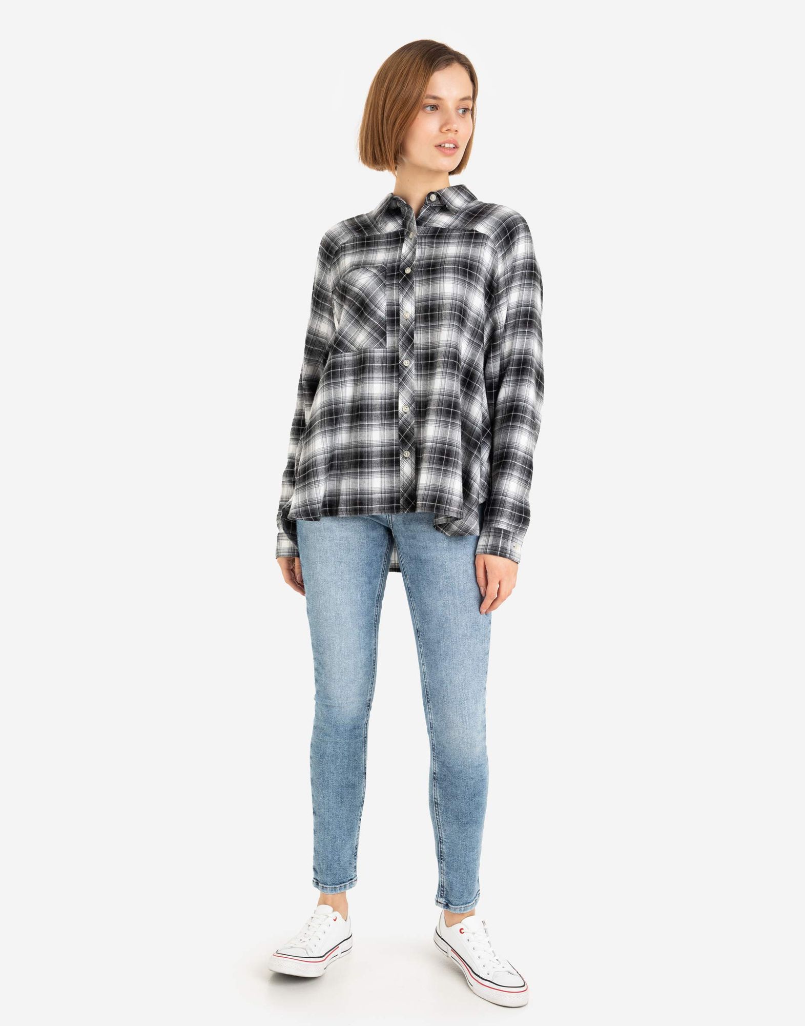 Черно-белая клетчатая oversize рубашка из фланели-2