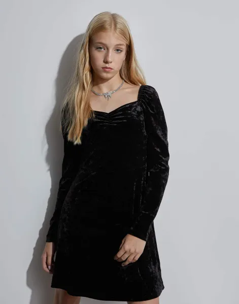 Чёрное расклешённое платье из велюра для девочки-0