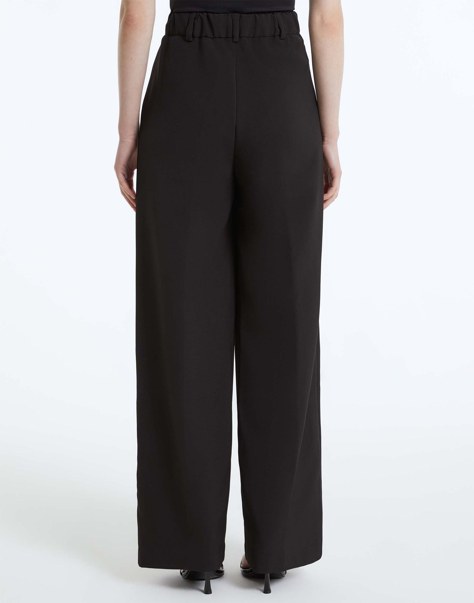 Чёрные классические брюки Wide leg с защипами GPT010307-1 купить по ...