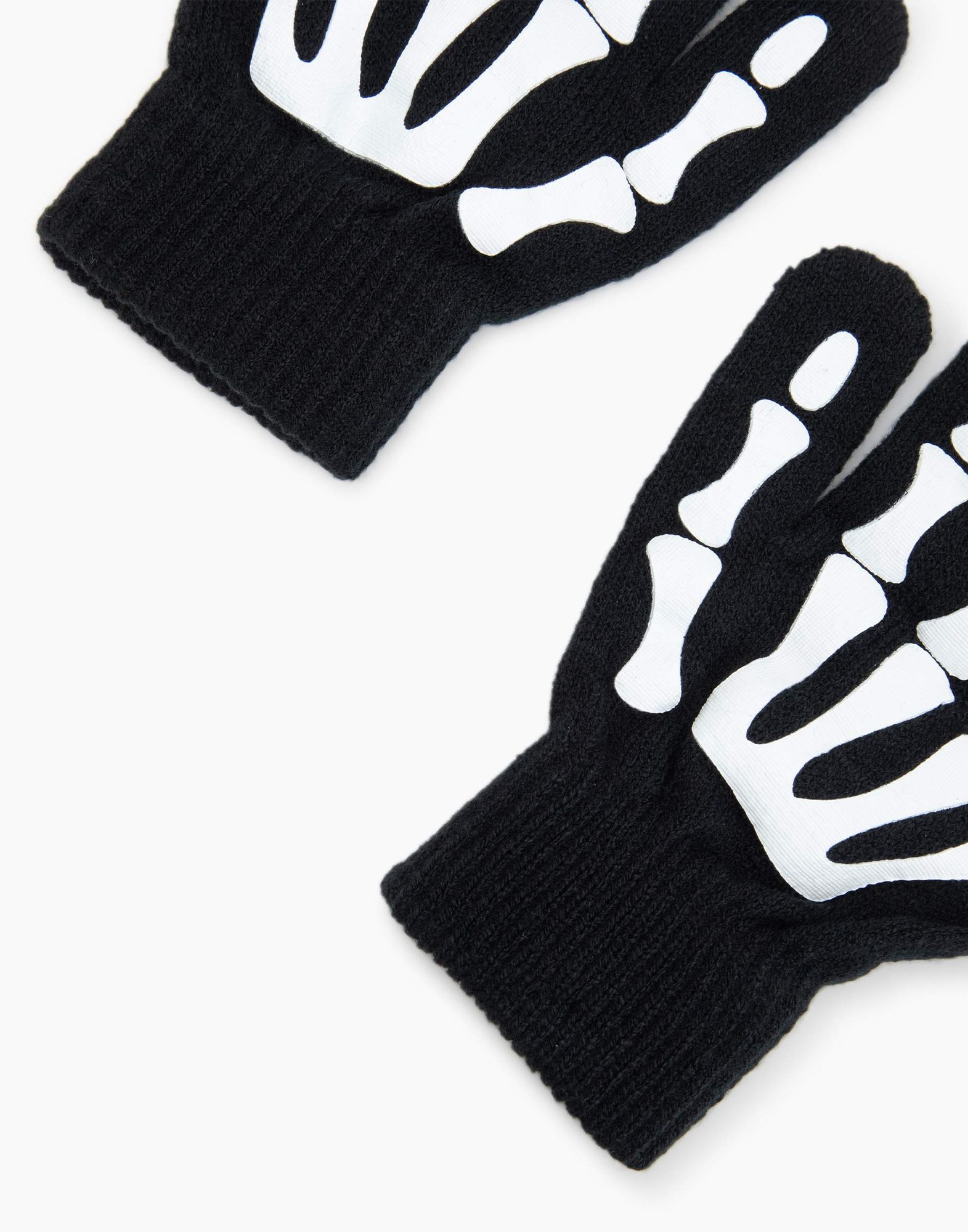 Чёрные меланжевые перчатки с аппликацией для мальчика-3