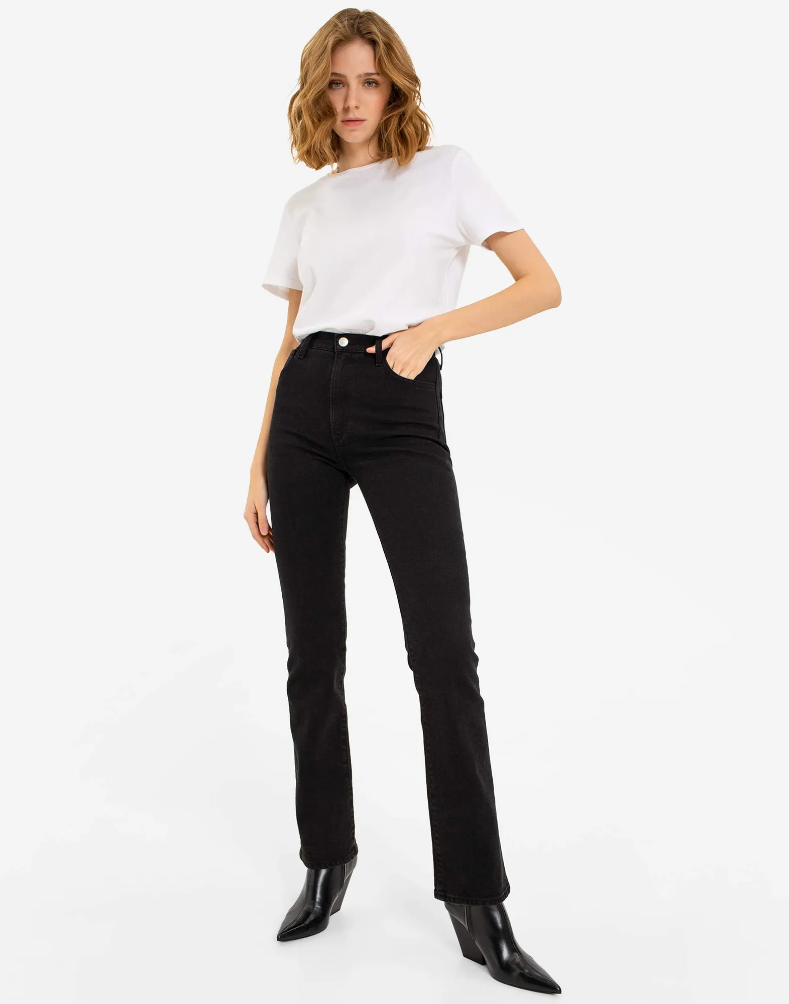 Cernye-rasklesennye-dzinsy-Bootcut_GJN01