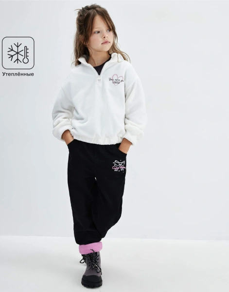 Чёрные утеплённые джинсы Easy Straight с вышивкой для девочки-0