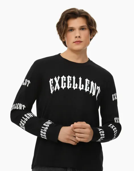 Чёрный лонгслив oversize с принтом-0