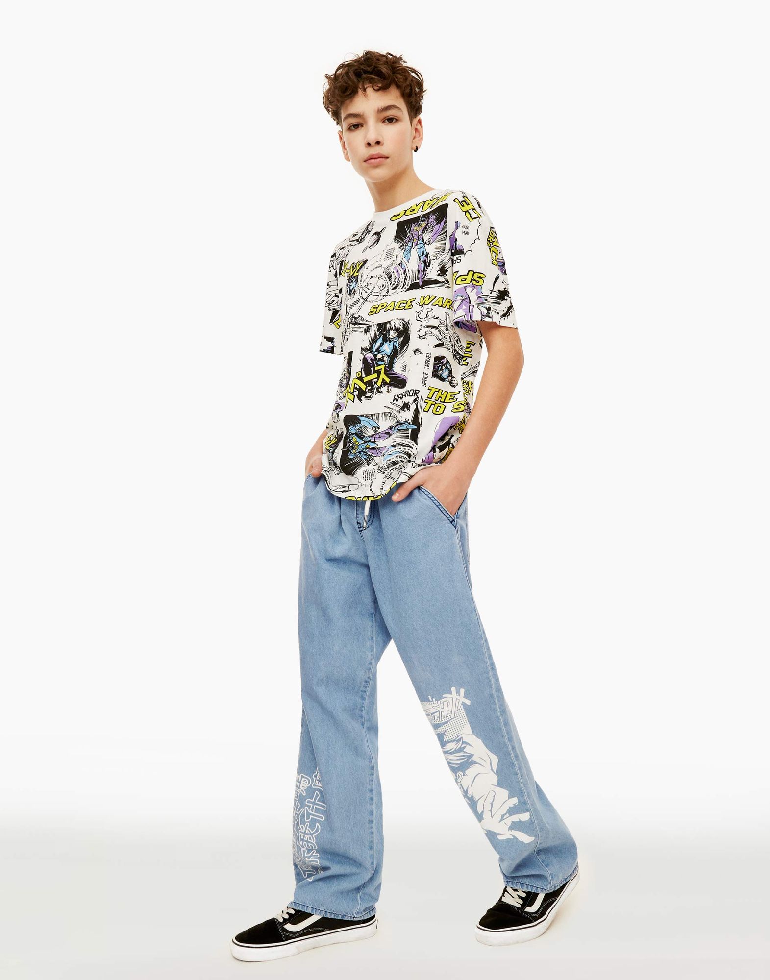 Джинсы Easy Fit с аниме-принтом для мальчика-0