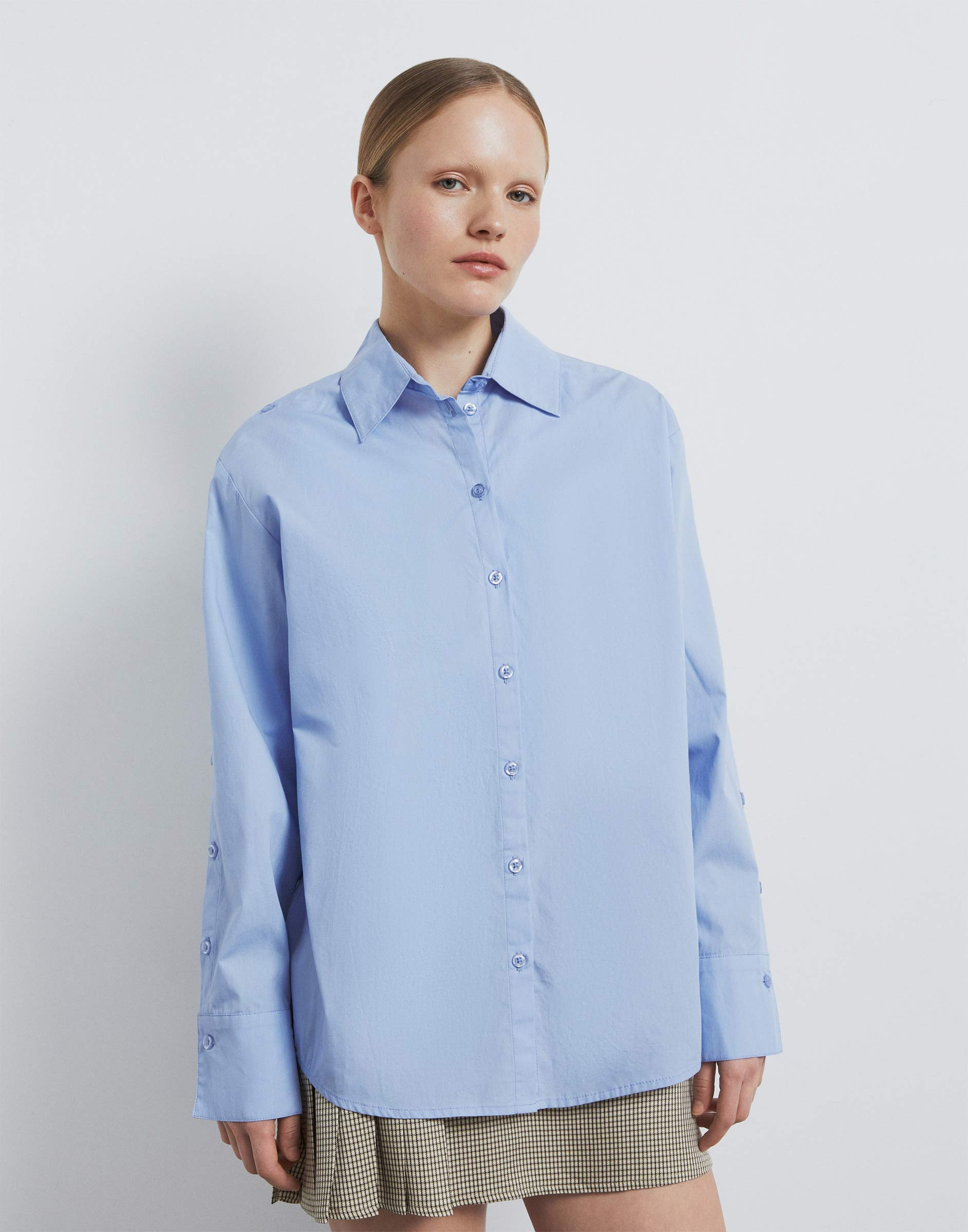 Голубая рубашка с планкой и пуговицами на рукавах GWT004049-2 купить по ...