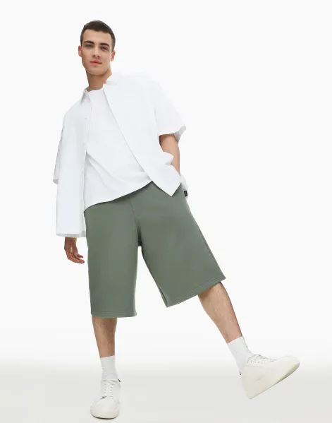 Хаки спортивные шорты Bermudas-0