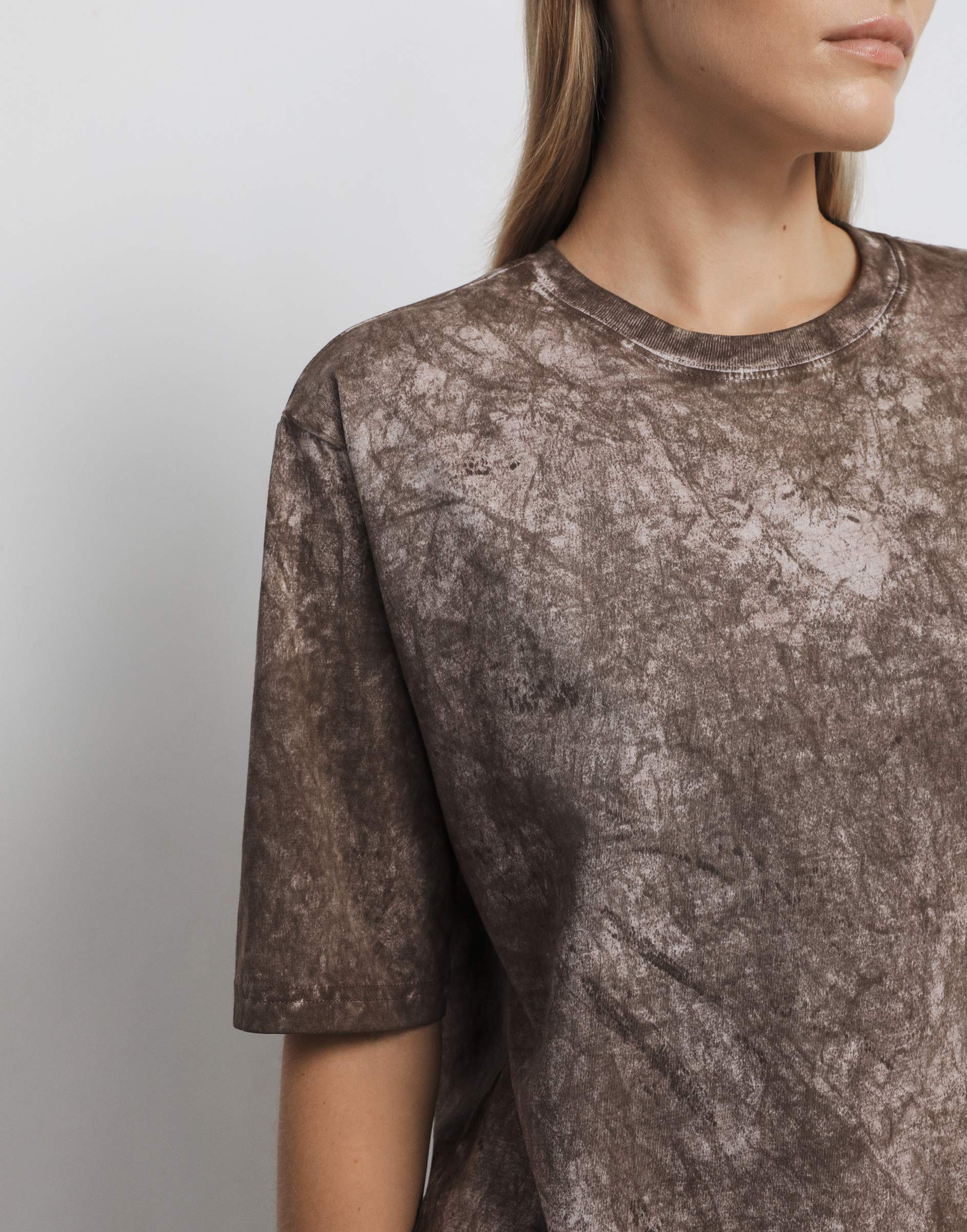 Коричневая футболка oversize GKT025287-1 купить по цене от 799 рублей с ...