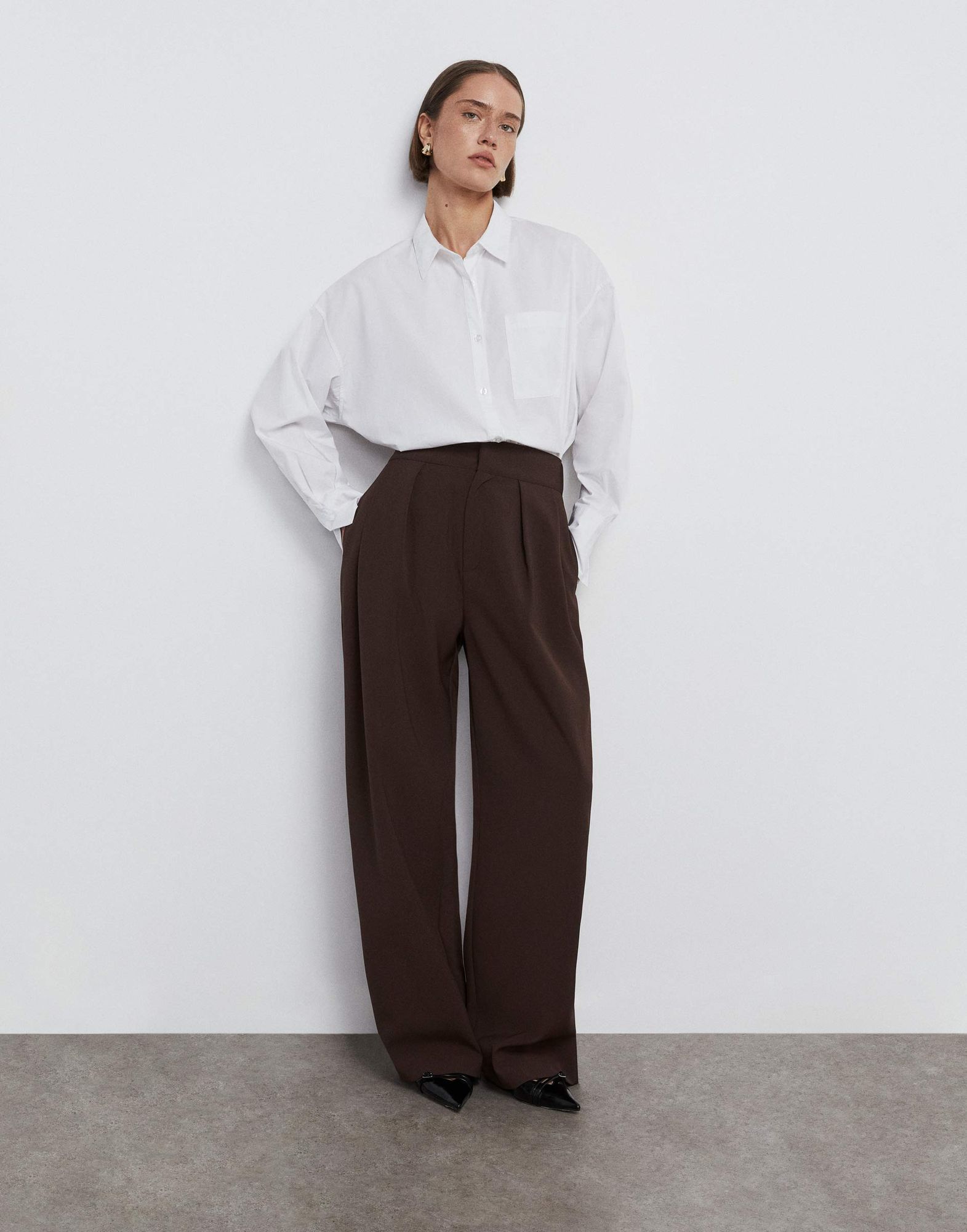 Коричневые брюки Wide leg с защипами-0