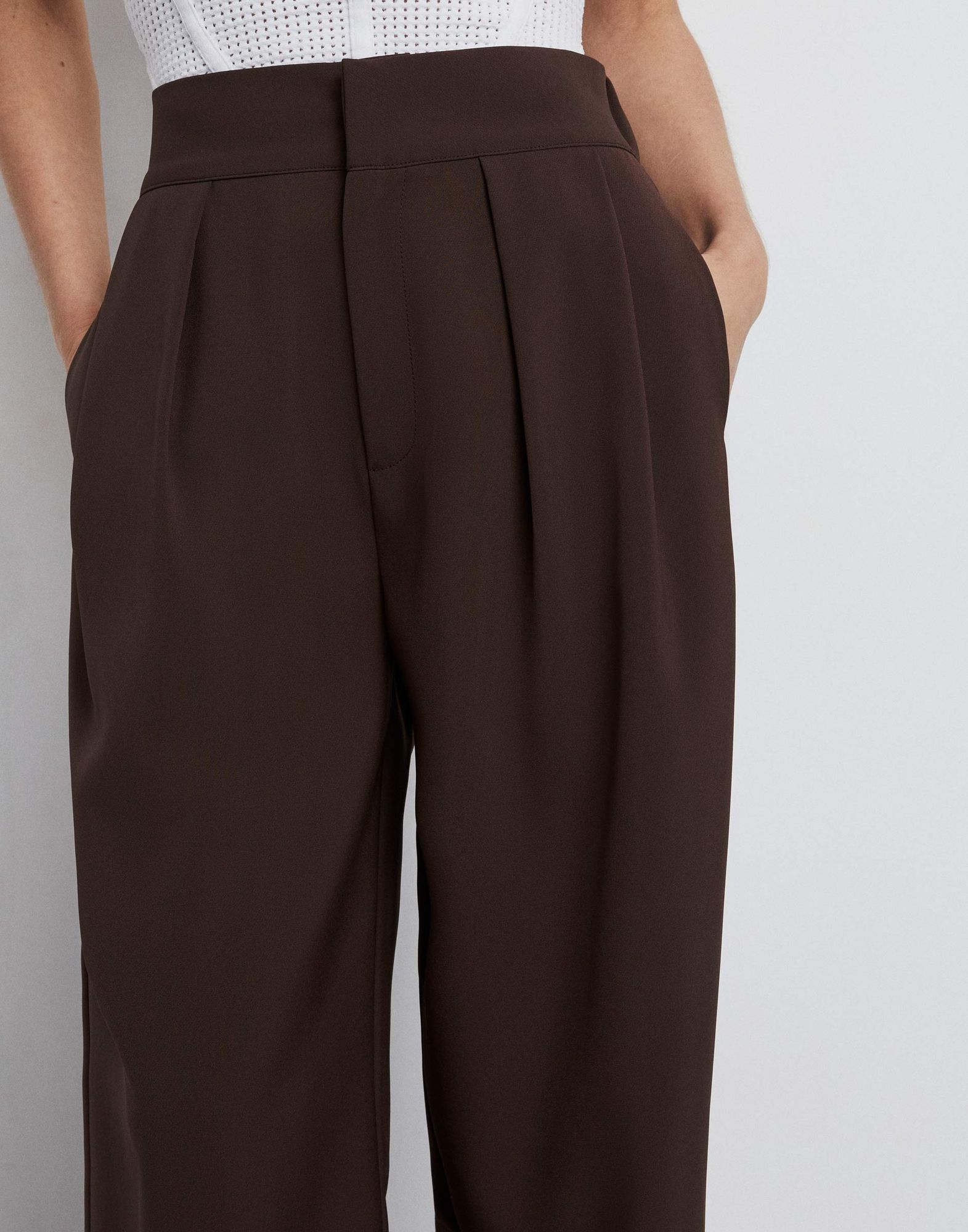 Коричневые брюки Wide leg с защипами-3