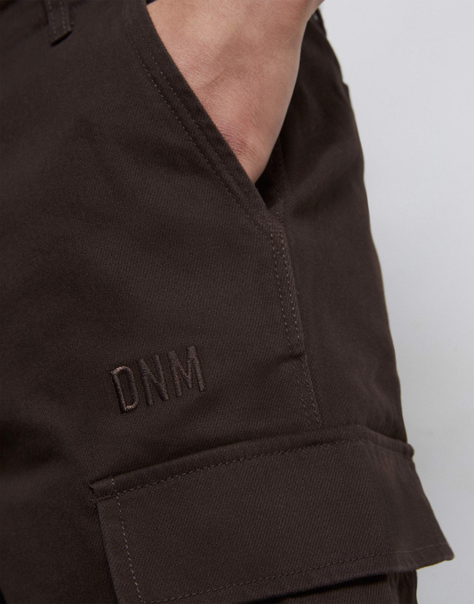 Коричневые джинсы Cargo из твила BJN013582-1 купить по цене от 999 ...