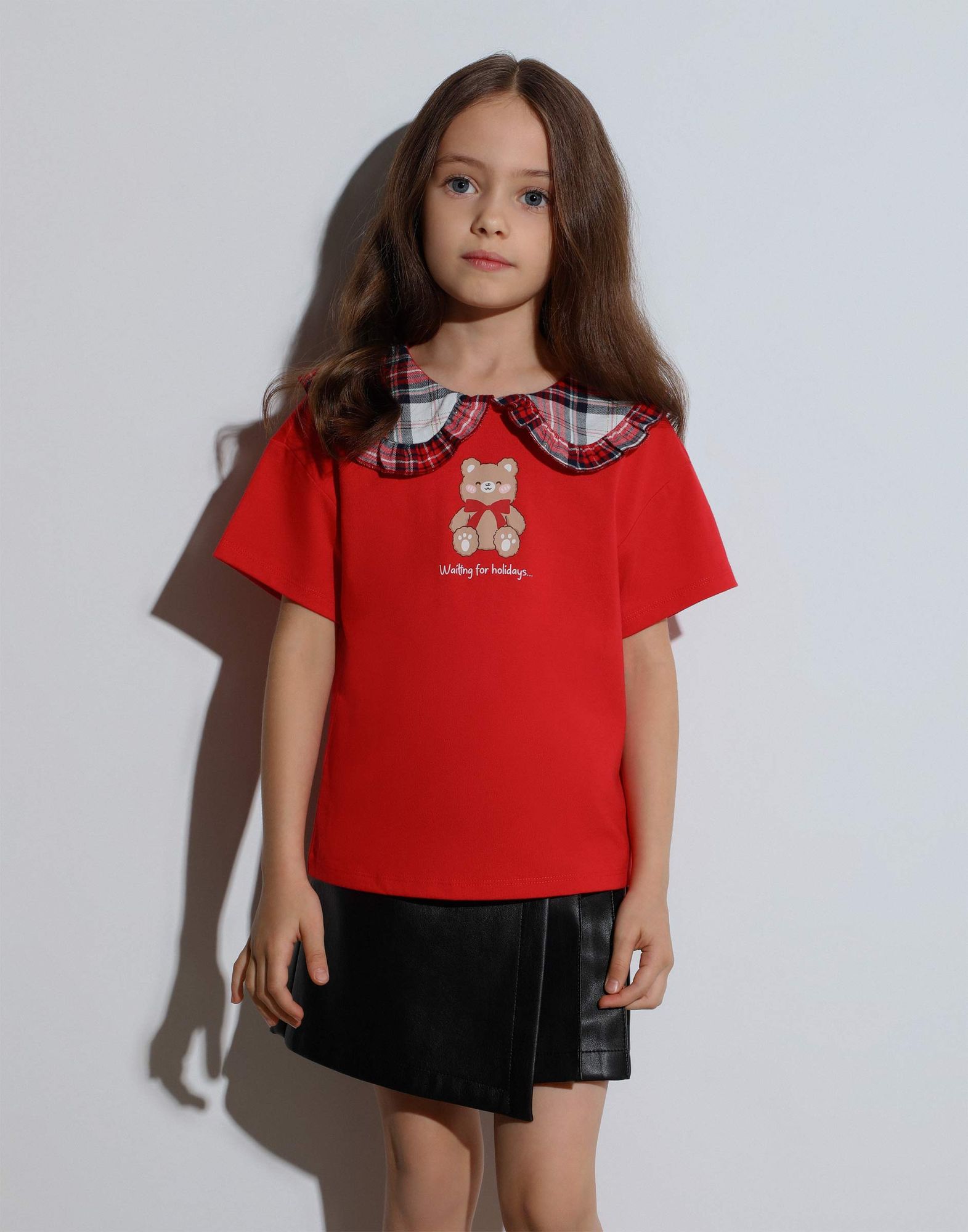 Красная футболка oversize с воротником Питер Пэн и принтом для девочки-0