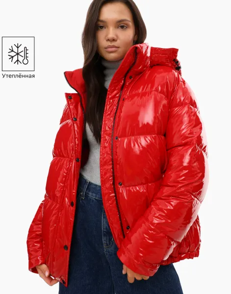 Красная oversize-куртка с синтепухом и карманами-0