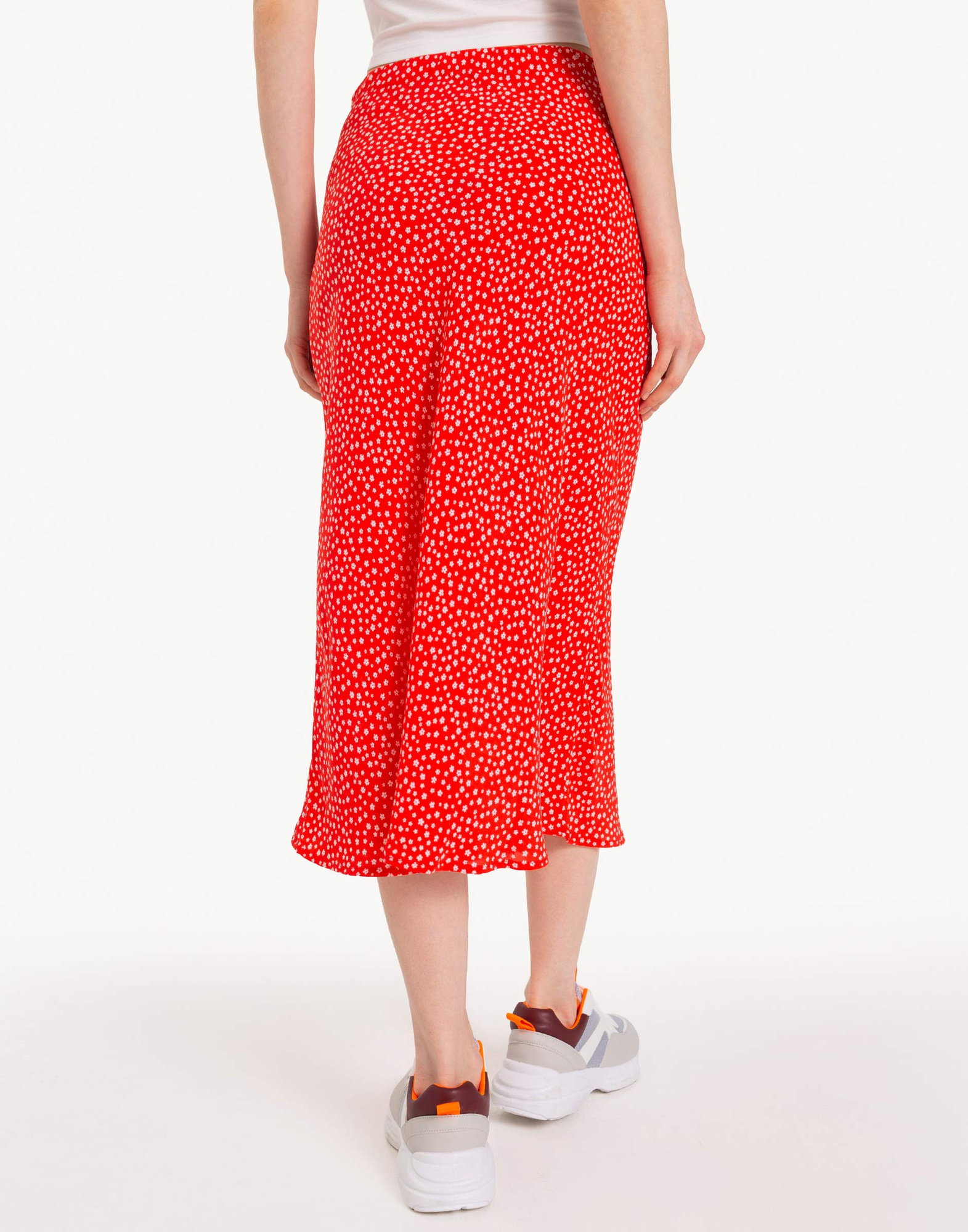 Красная юбка с цветочным принтом-1