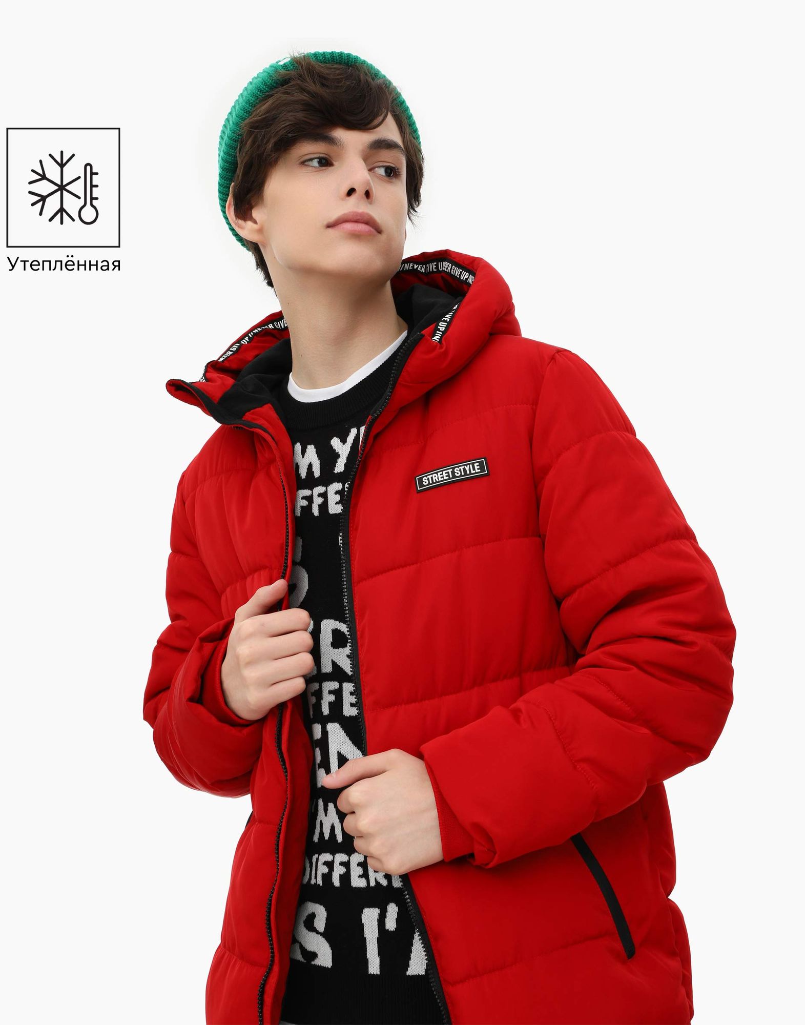Красная утеплённая куртка с принтом и нашивкой для мальчика-0