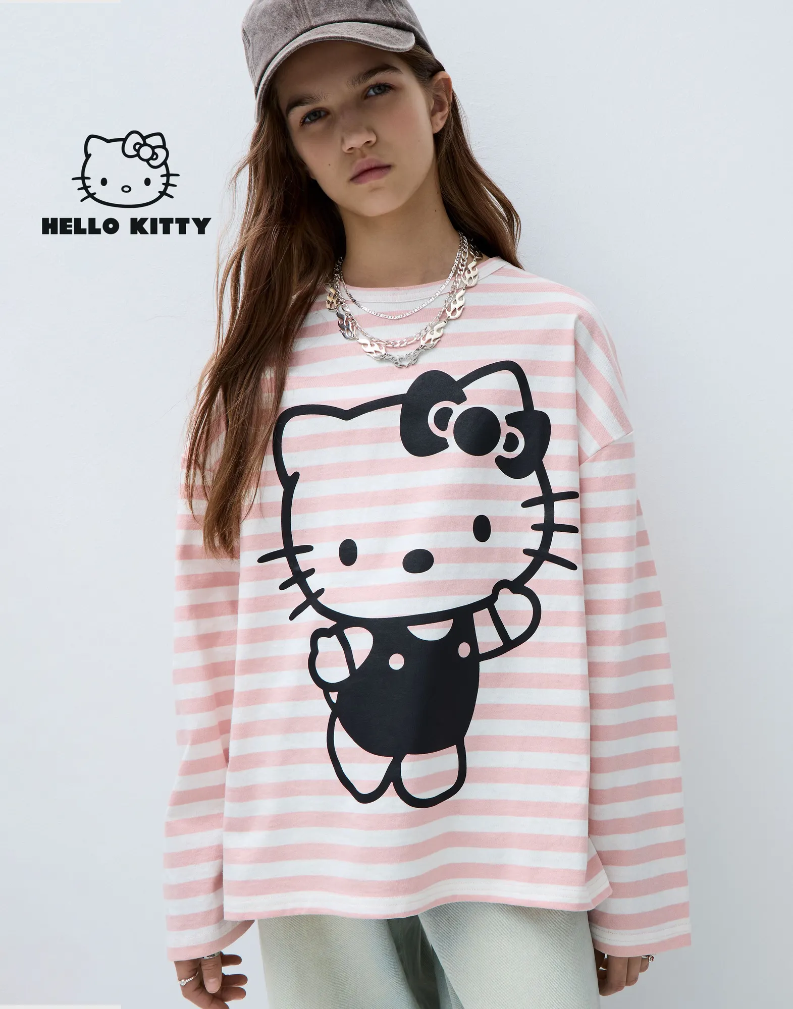 専用べーじ Лонгслив оверсайз в полоску с принтом Hello Kitty GKT028767-1