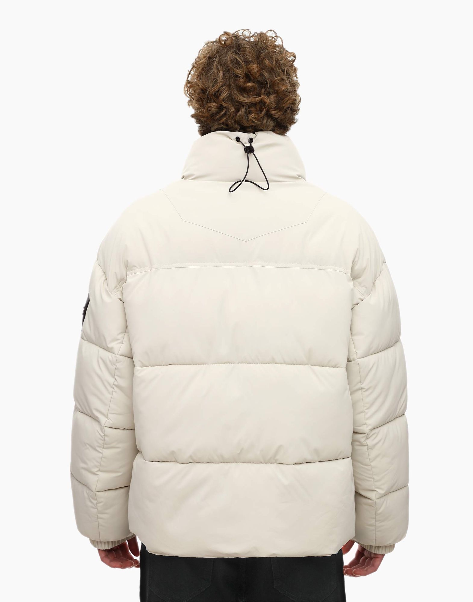 Молочная утеплённая oversize-куртка с синтепухом-4