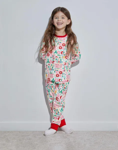 Пижама с новогодним принтом для девочки -0
