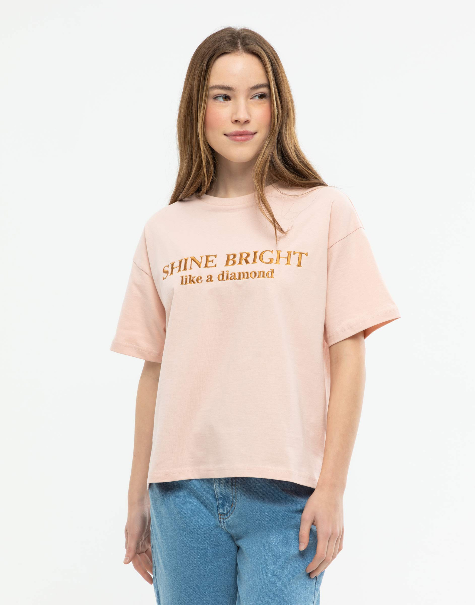 Розовая футболка oversize с вышивкой GKT020090-1 купить по цене от 499 ...