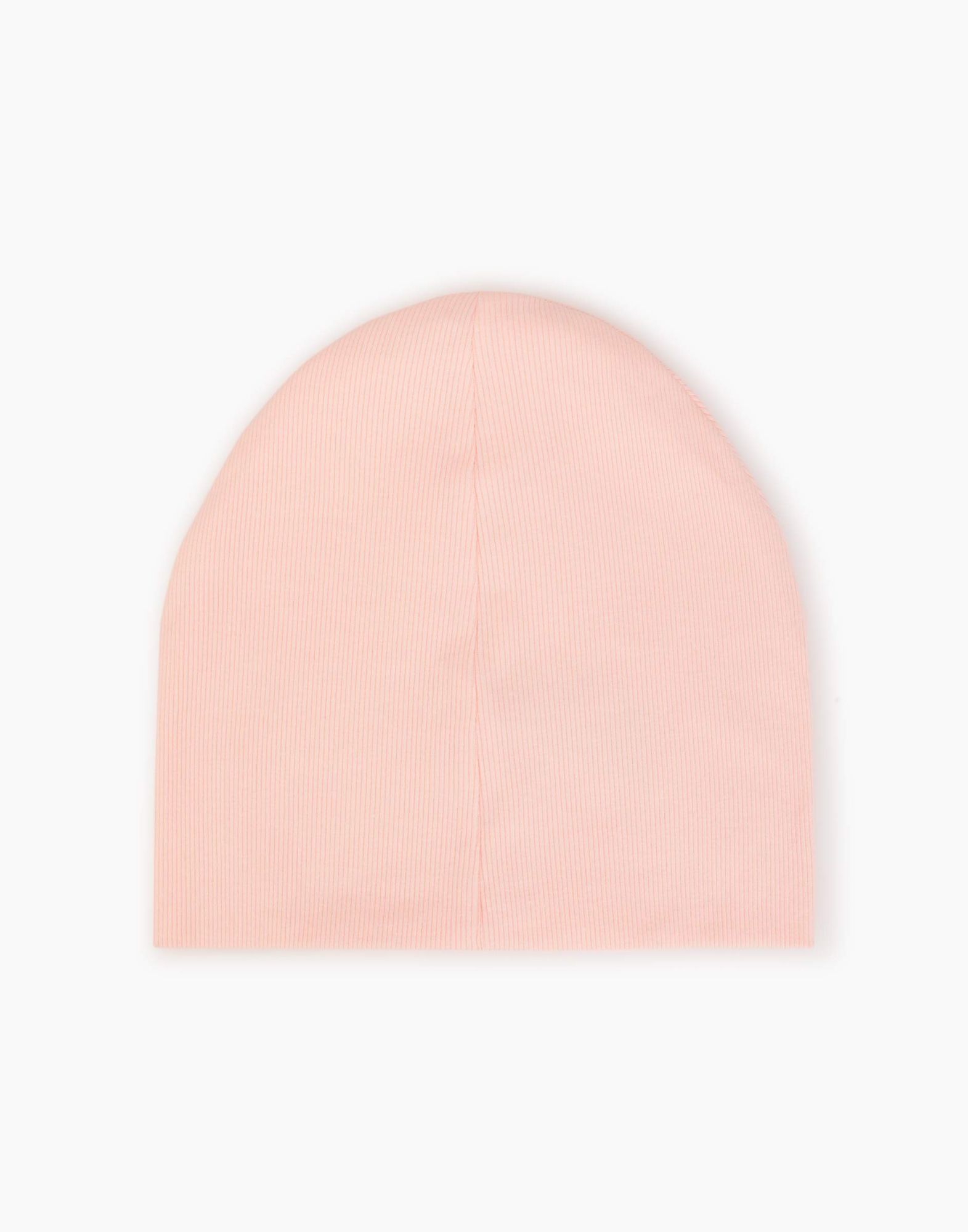 Розовая шапка с нашивкой для девочки-1