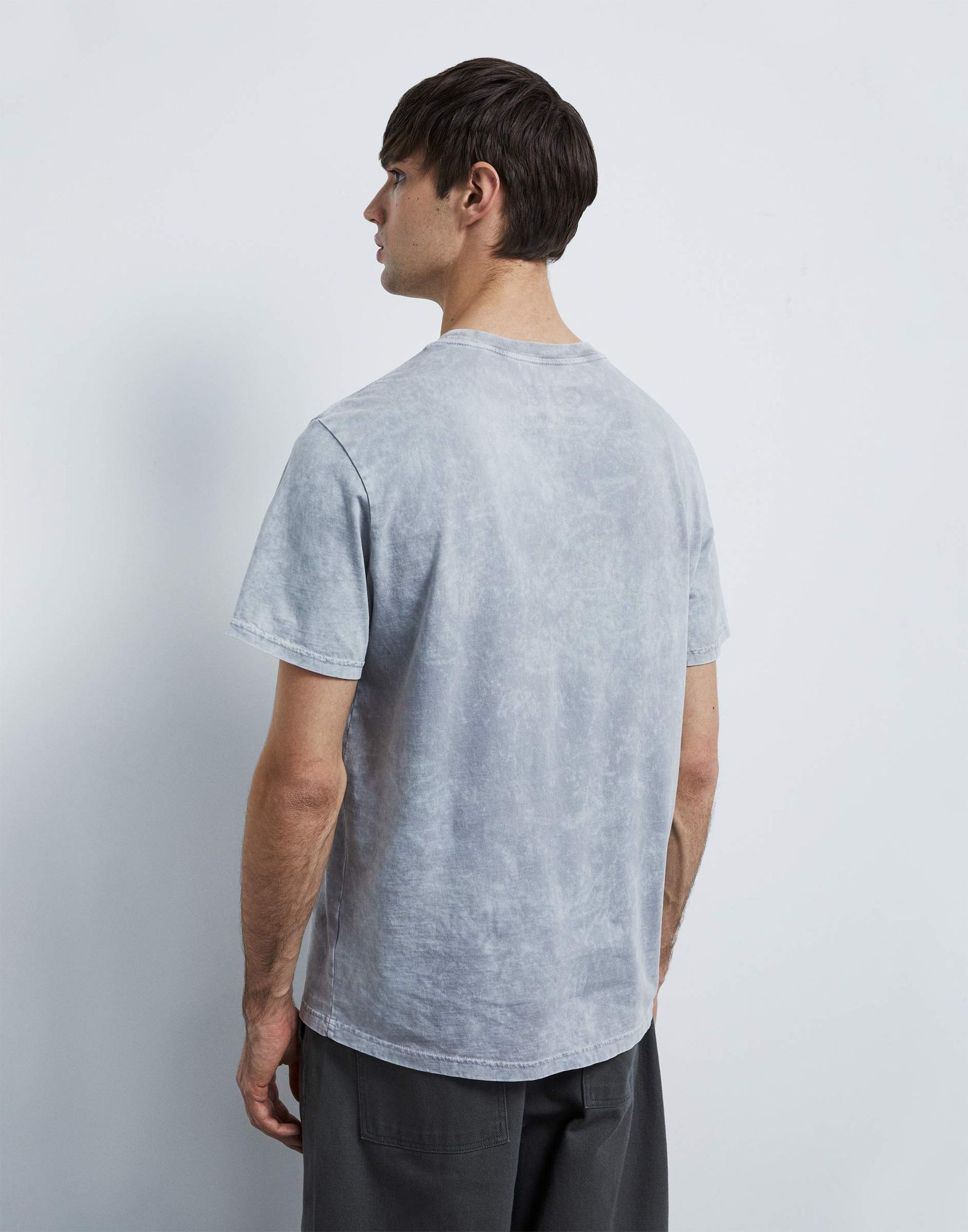 Серая футболка oversize с объёмным принтом BKT015390-1 купить по цене ...