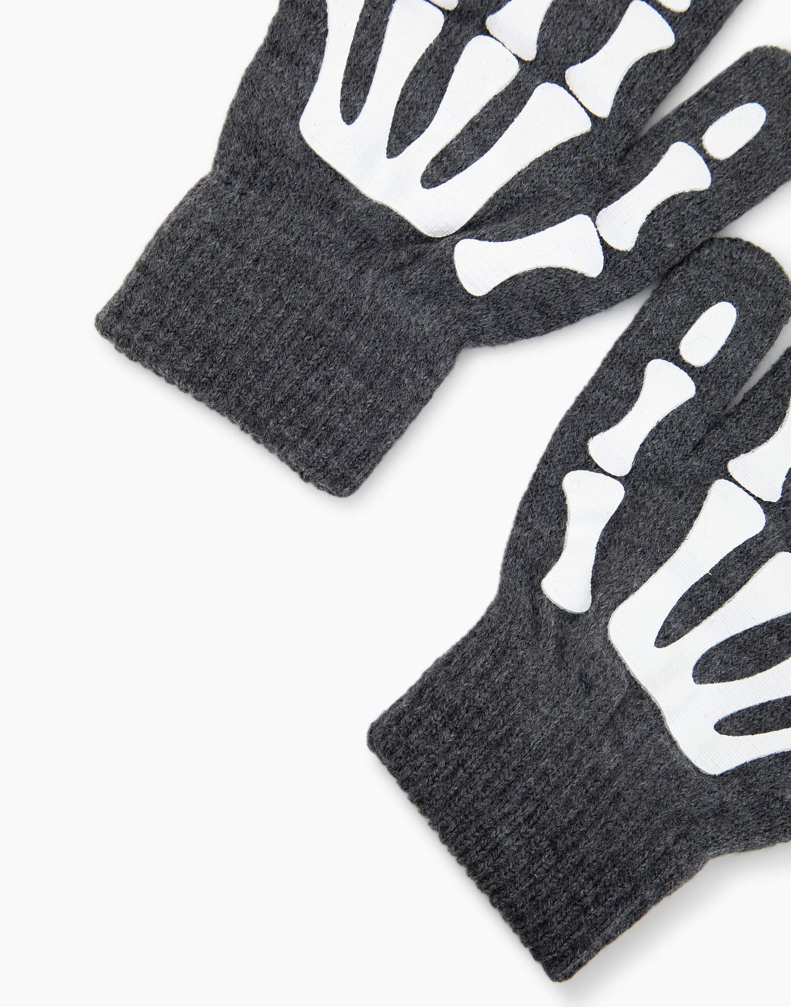 Серые меланжевые перчатки с аппликацией для мальчика-3