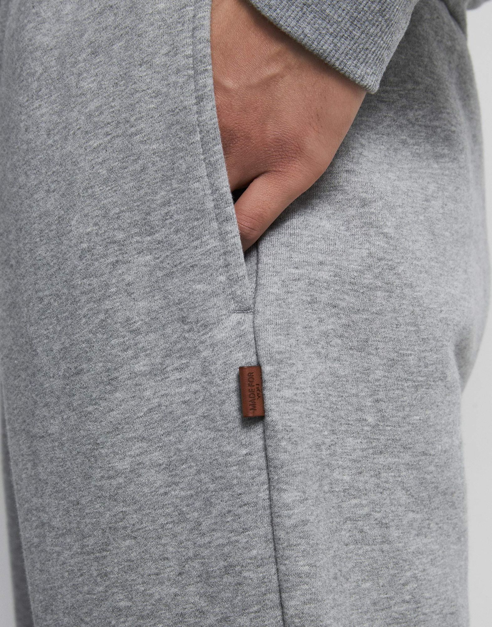 Серые спортивные брюки Comfort-3