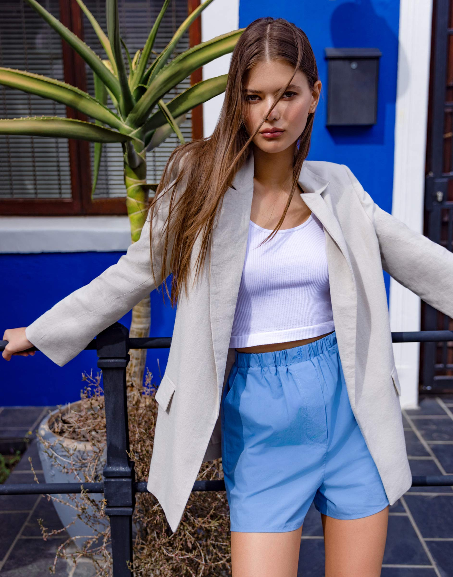 Светло-бежевый пиджак с карманами GJC005930-2 купить по цене от 3499 ...