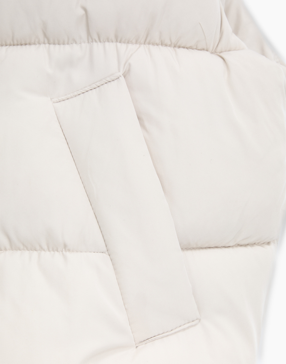 Светло-бежевый стёганый жилет со стопперами GOW004463-2