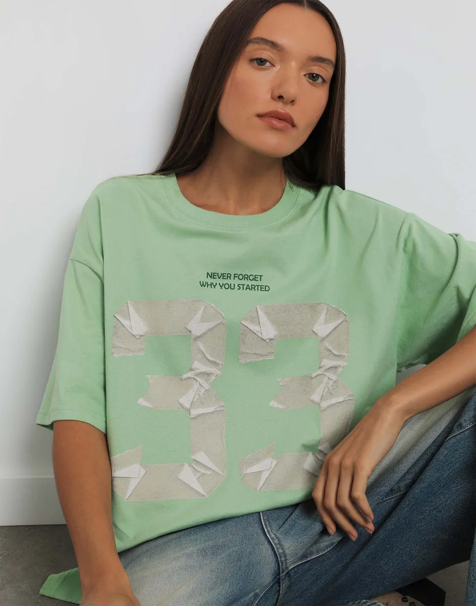 Светло-зелёная футболка oversize с принтом GKT025875-1 купить по цене ...