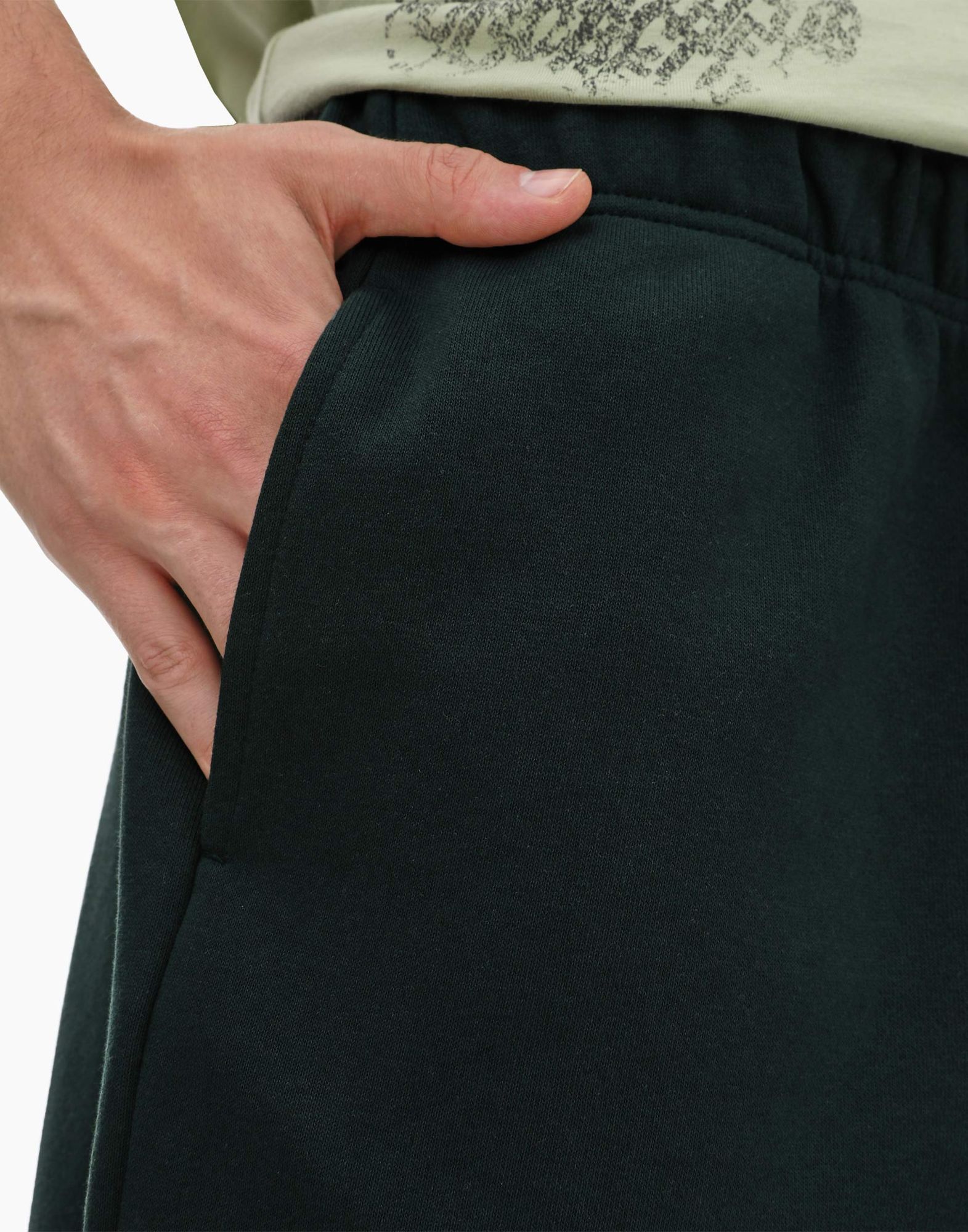 Тёмно-зелёные спортивные брюки oversize-4