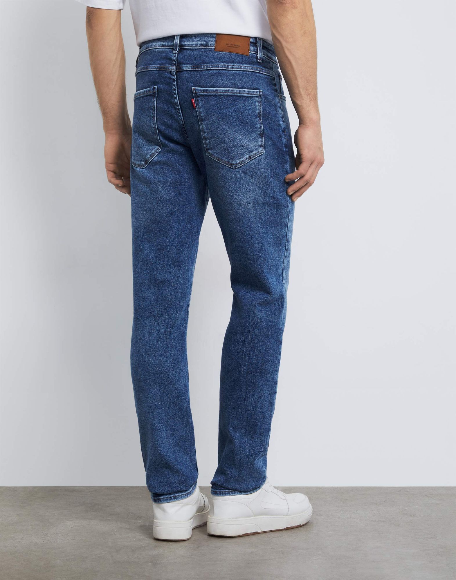 Зауженные джинсы Slim-2
