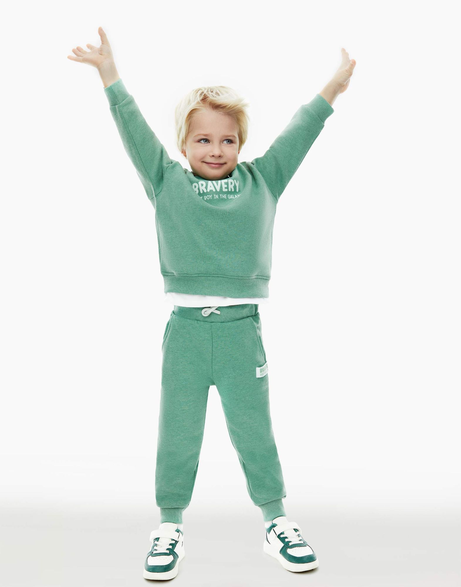 Зелёные спортивные брюки Jogger с нашивкой для мальчика-0