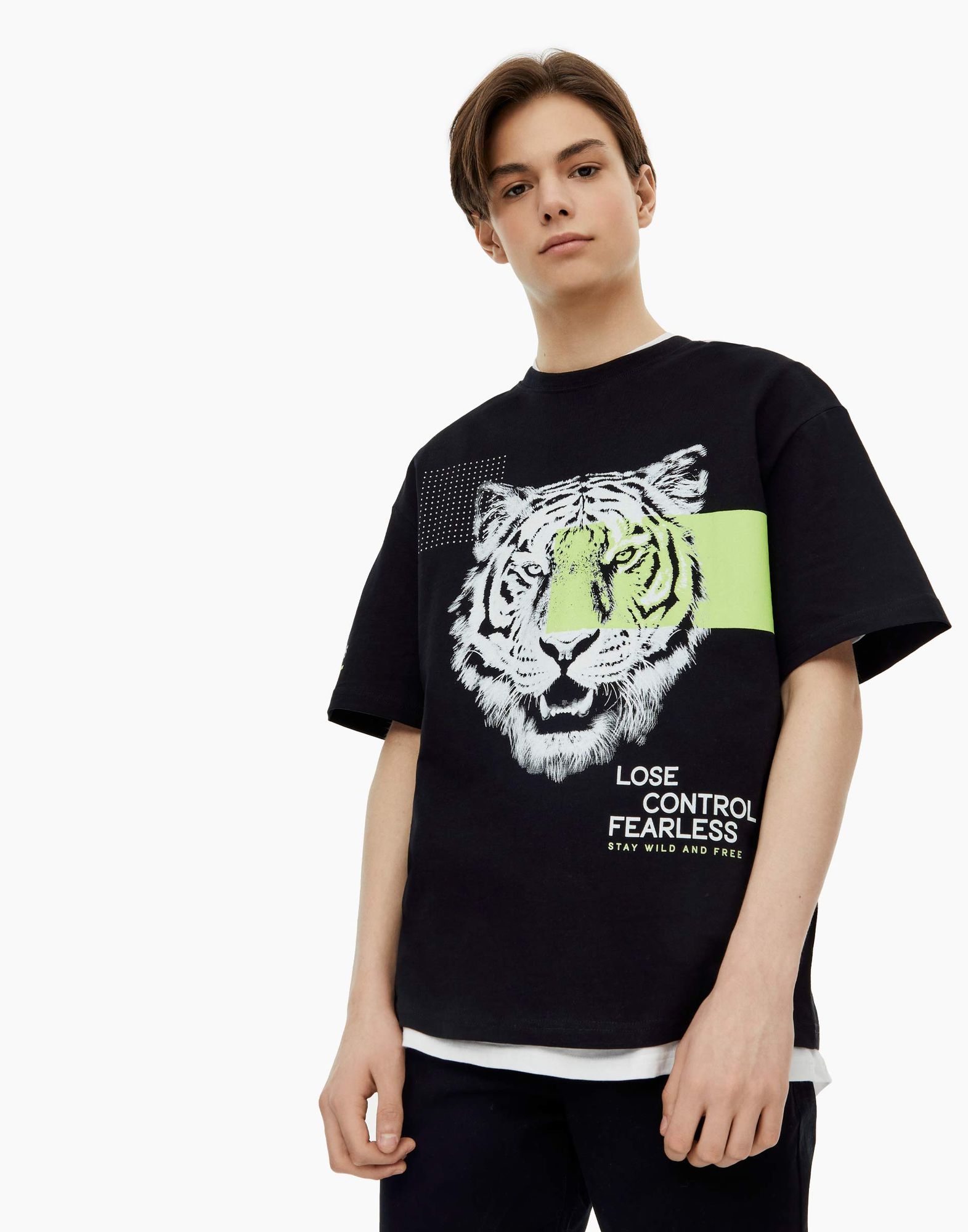 Чёрная oversize футболка с тигром для мальчика-0