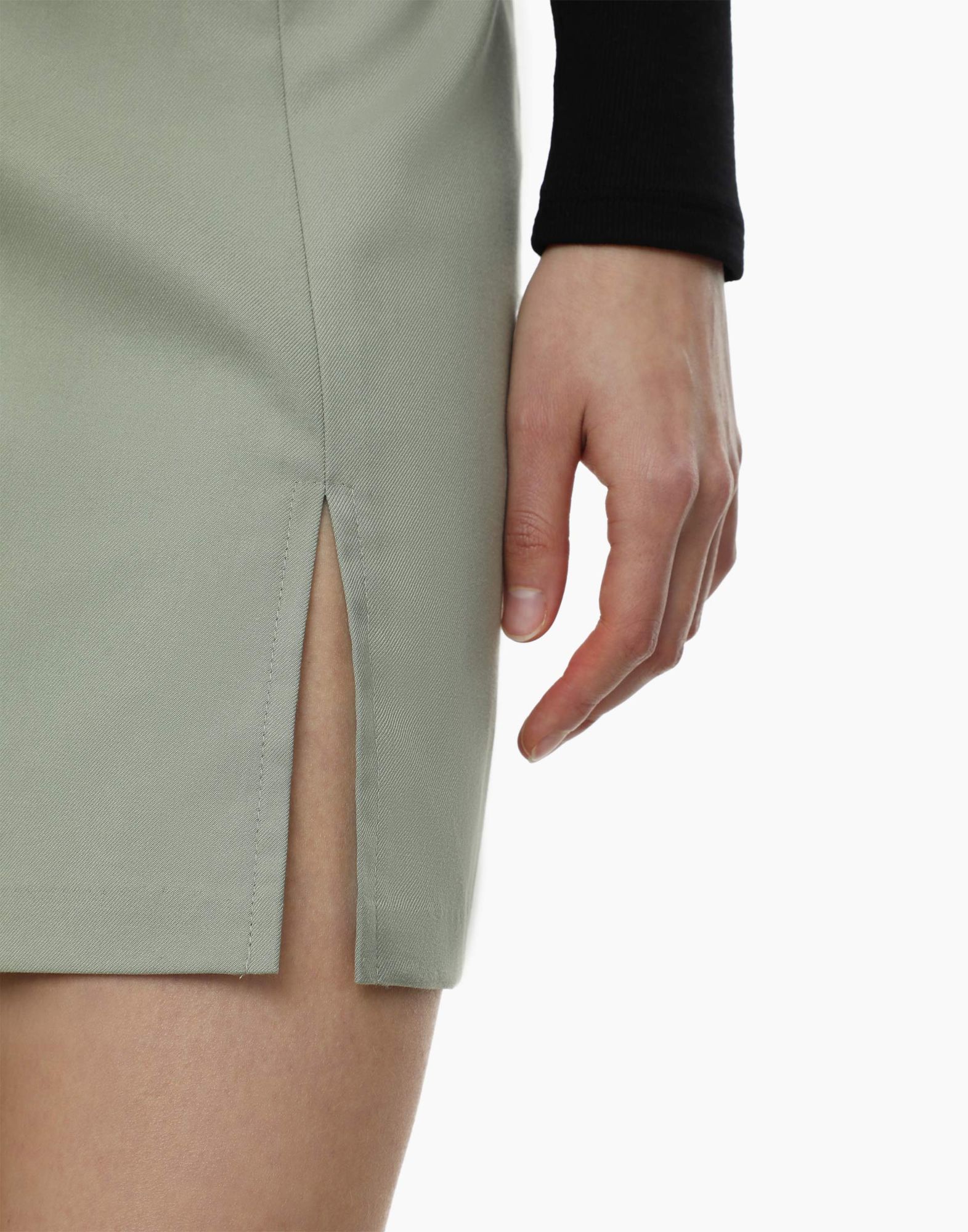 Оливковая юбка-трапеция с разрезом-3